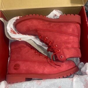 Red timberlands size 5.5 in mens, 7 in womans